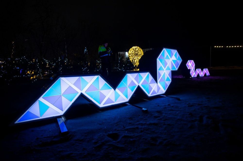 Скамейка "Змейка" световая