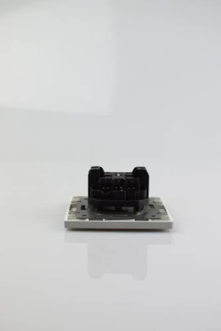 Розетка серая одинарная пластик