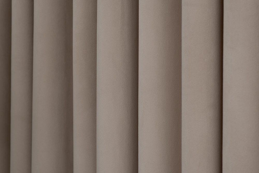 Портьера 275х260 Garda Decor Silkу 5 бежевая на подкладе