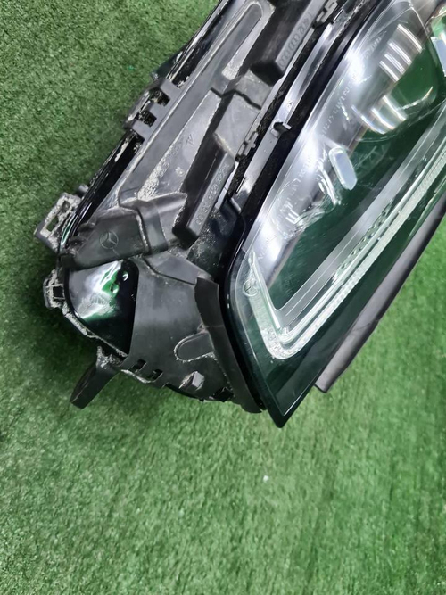 Фара правая Mercedes S W223 (20-нв) Digital Light