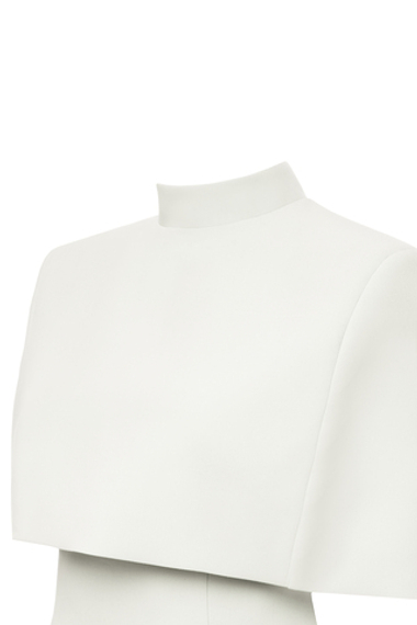 “Soulmuse” Короткий кейп на плечи.