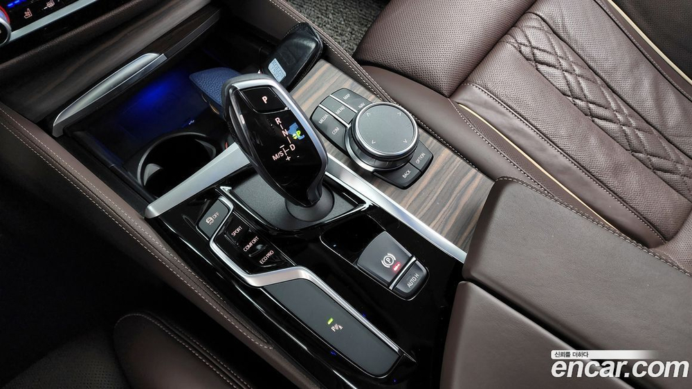 BMW 5 Series (G30) 520d xDrive Luxury Plus (03.2020)