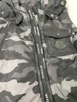 Жилет Moncler