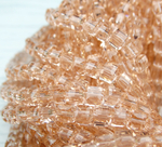 БВ012НН4 Хрустальные бусины квадратные, цвет: персиковый, размер 4 мм, кол-во: 44-45 шт.