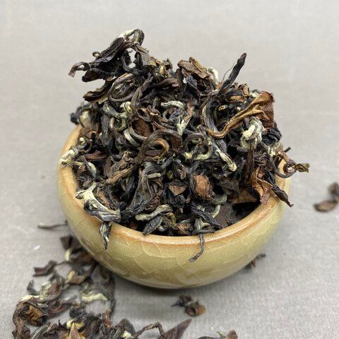 Дун Фан Мей Жень