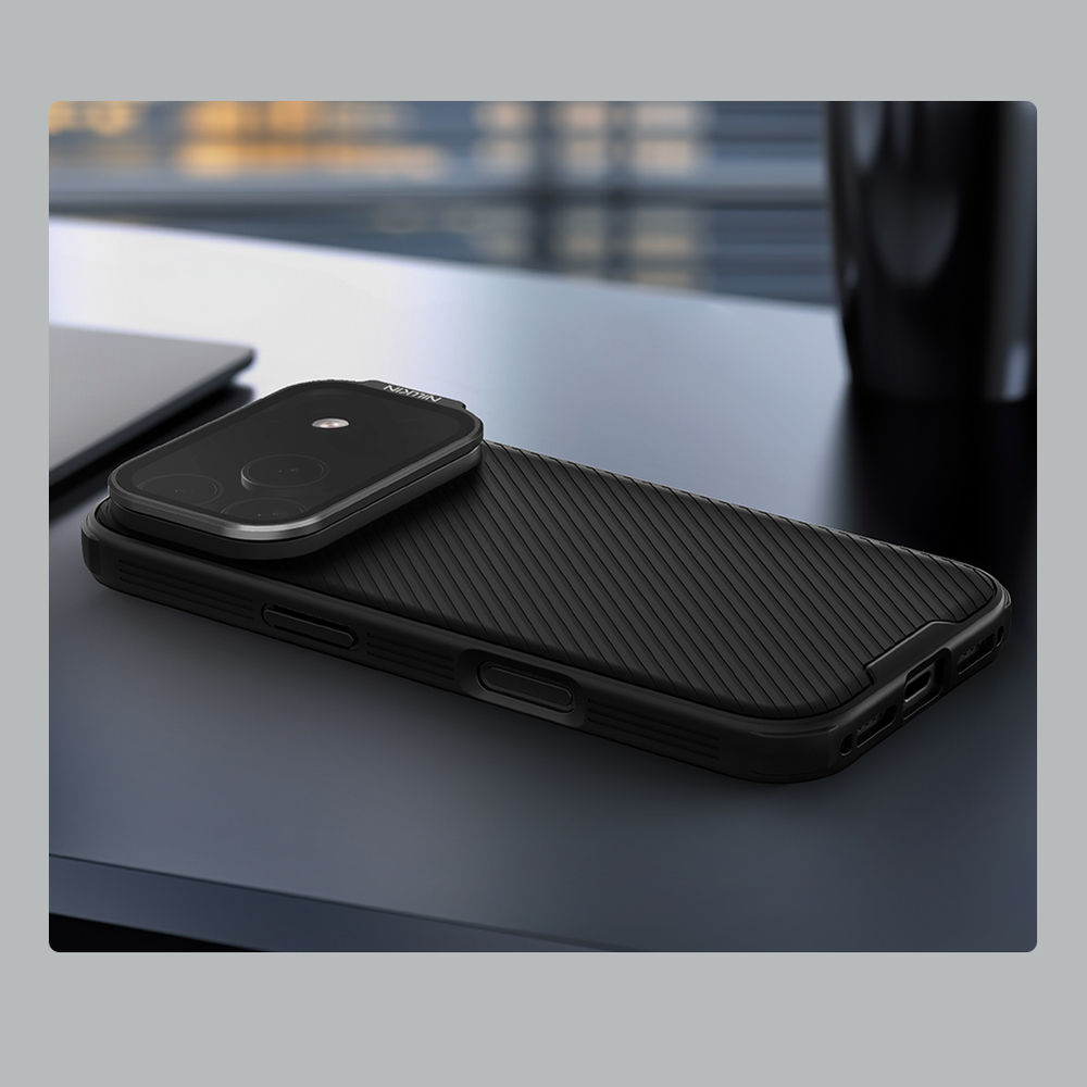 Чехол черного цвета с MagSafe на iPhone 17 Pro, серия CamShield Prop Magnetic (версия с тонированной крышкой объектива) от Nillkin