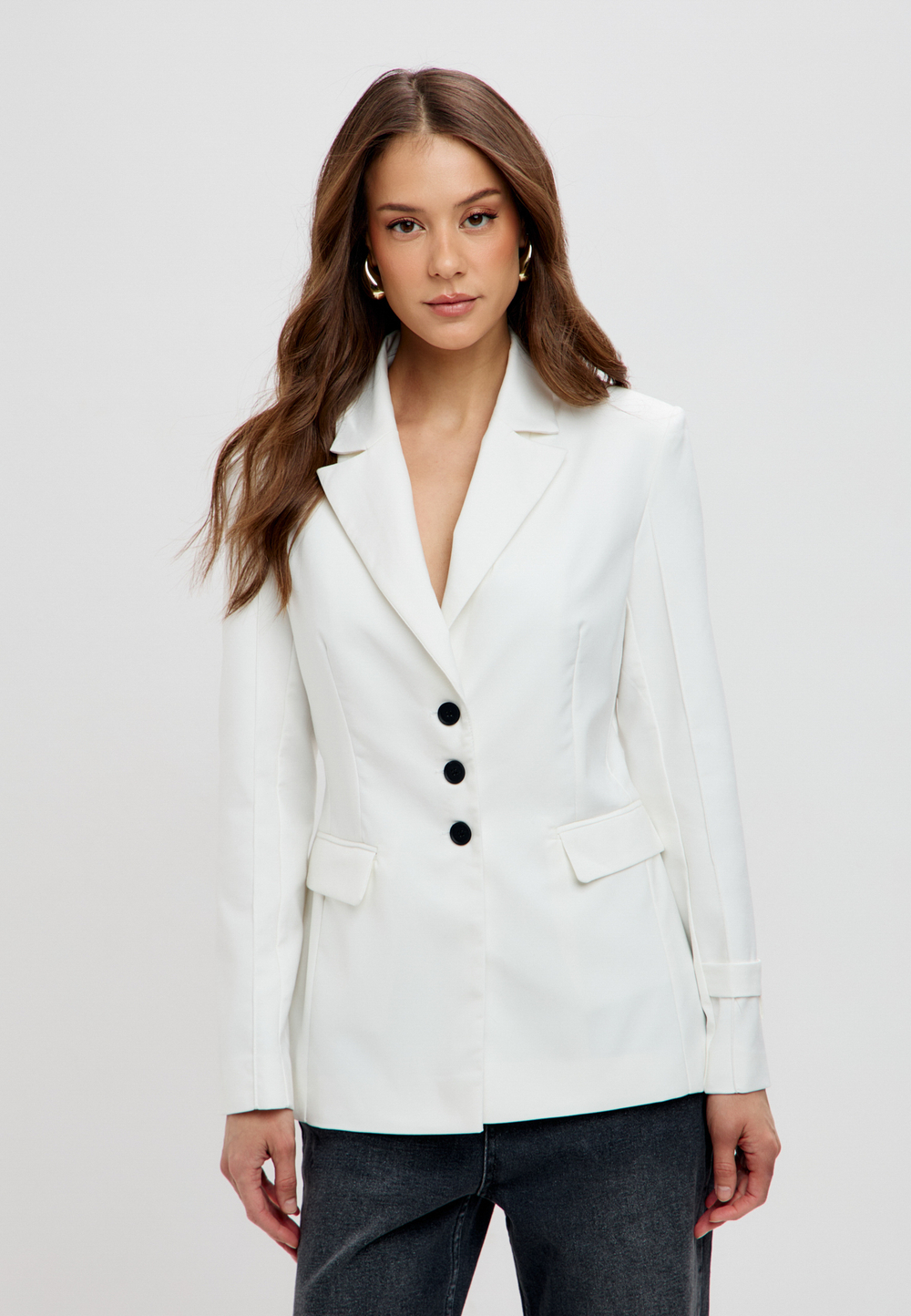 Приталенный жакет