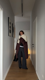 Утепленное пальто со съемным шарфом CHOCO