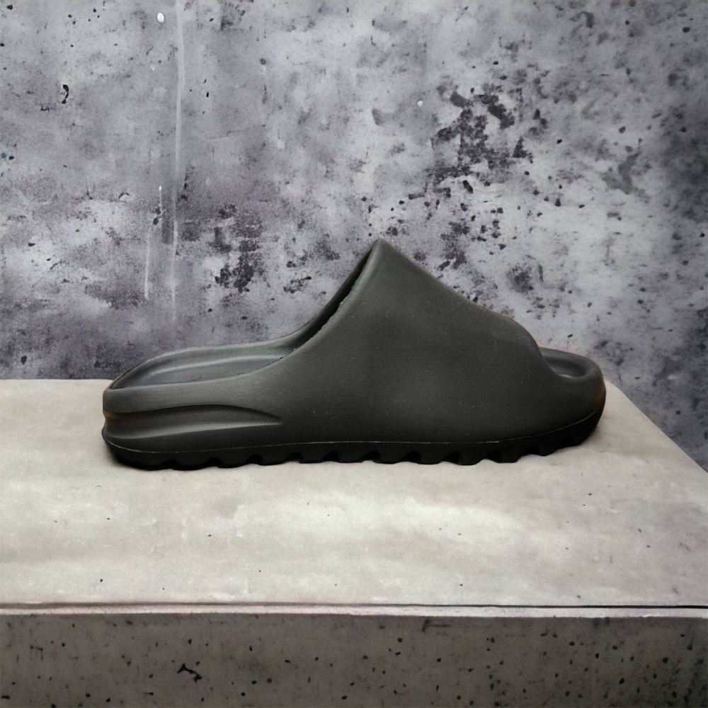 Adidas Yeezy Slide Black 2 790 ONYX SHOP