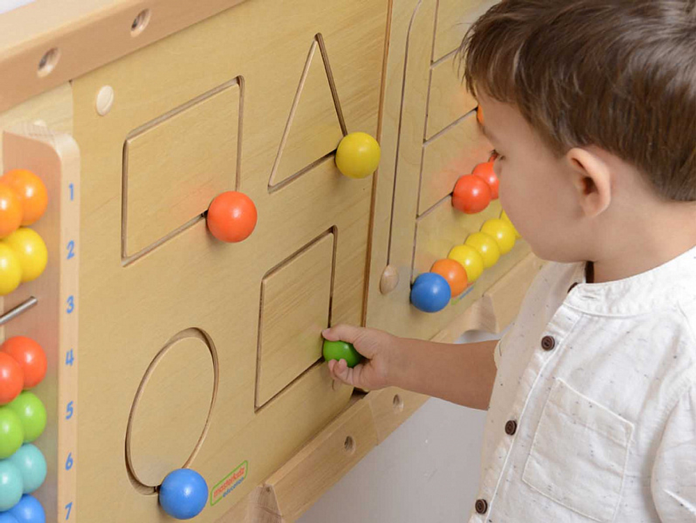 Панель Геометрические скользящие фигуры