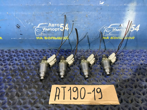 Форсунка топливная TOYOTA CARINA E 1996