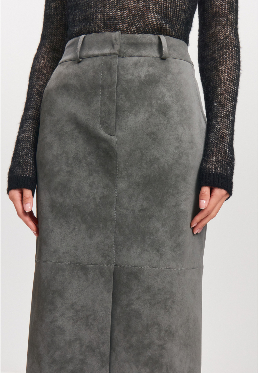 Фактурная юбка миди из экокожи