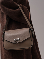 Женская сумка кросс-боди Azaro тауп соло