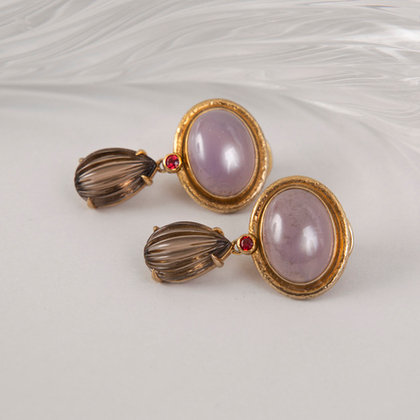 Серьги с Сапфирином,  Шпинелью и резным Раух-топазом