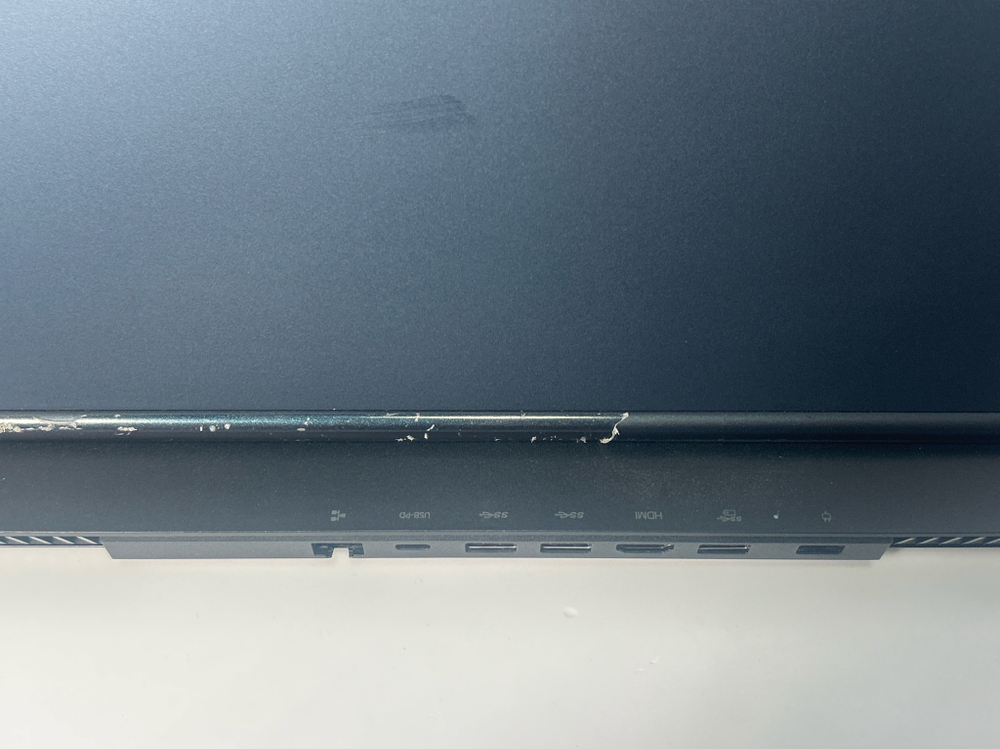 Ноутбук Lenovo Legion 5 17ACH6H (82JY0006RK) 17.3"/AMD Ryzen 5 5600H/RAM 16GB/SSD 512GB/nVidia GeForce RTX 3060 6GB/IPS 144Hz/1920*1080/DOS/Подсветка кл-ры: LED/черный. Состояние: Уценка/потертости и царапины на топе