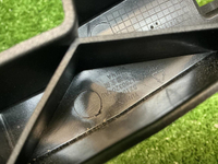 Кронштейн решетки радиатора Knewstar 001 (24-нв)