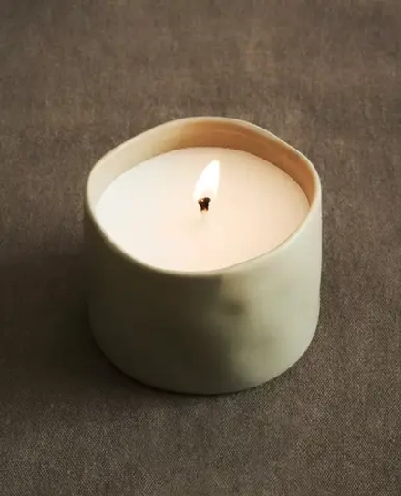ZARA HOME АРОМАТИЧЕСКАЯ СВЕЧА NEROLI (150 Г)