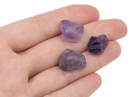 Нить бусин из необработанного аметиста 11,5-17мм, (1/2 нити)