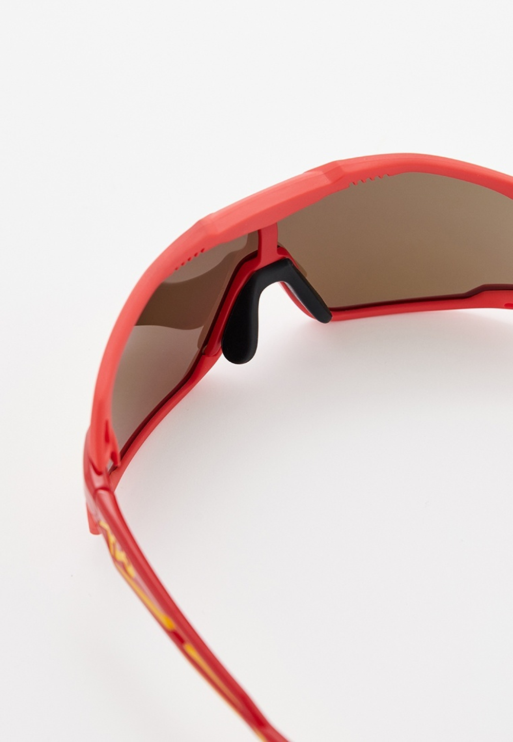 Flash  / Matte Ferrari Red w/ Ferrari Red Temple  / Champion Gold Ti / Cylinder Lens