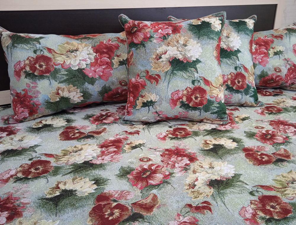 Декоративный гобеленовый чехол для интерьерной подушки Акварельные пионы 38*38