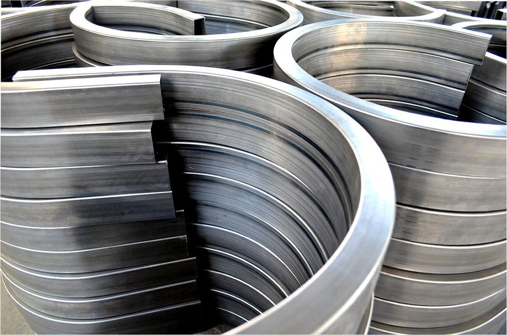 Гибка профильных труб на трубогибе с ЧПУ по радиусу - услуги на заказ