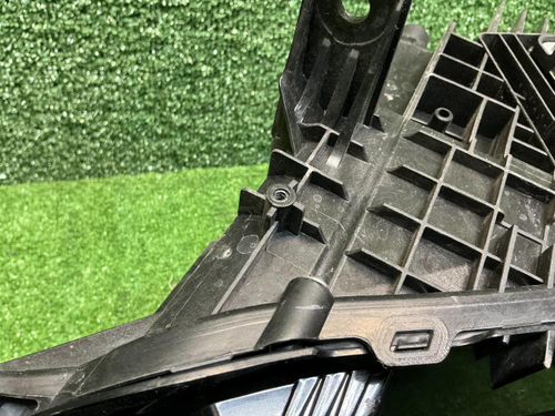 Фара правая Geely Monjaro (2021-н.в.) LED