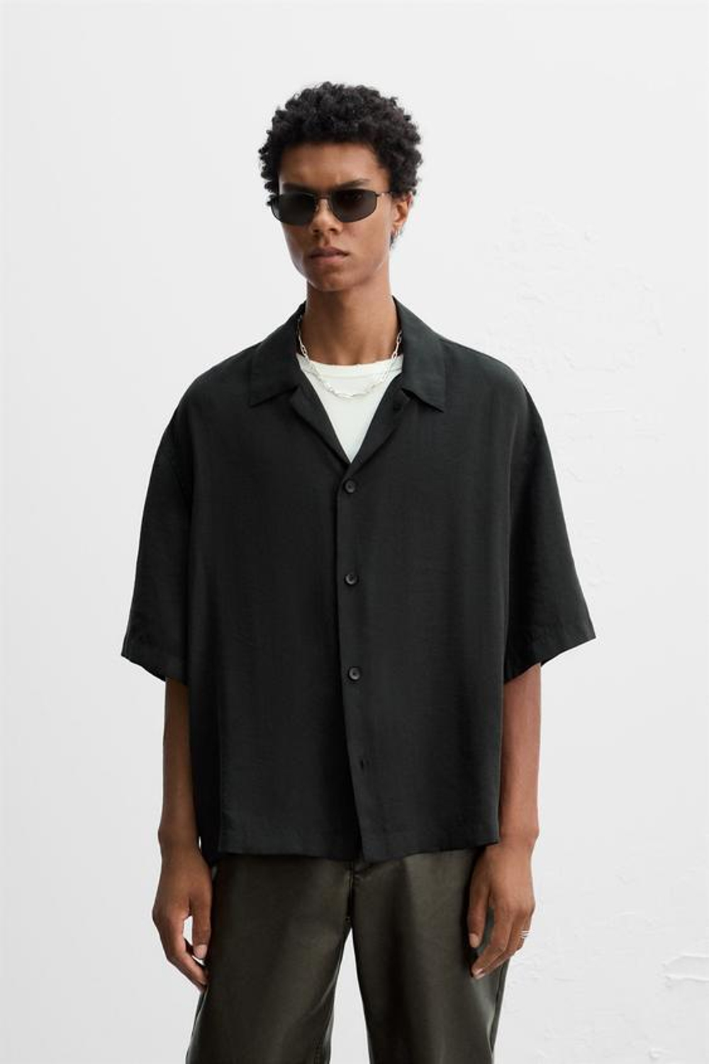 ZARA РУБАШКА ИЗ СТРУЯЩЕЙСЯ ТКАНИ — LIMITED EDITION, ЧЕРНЫЙ