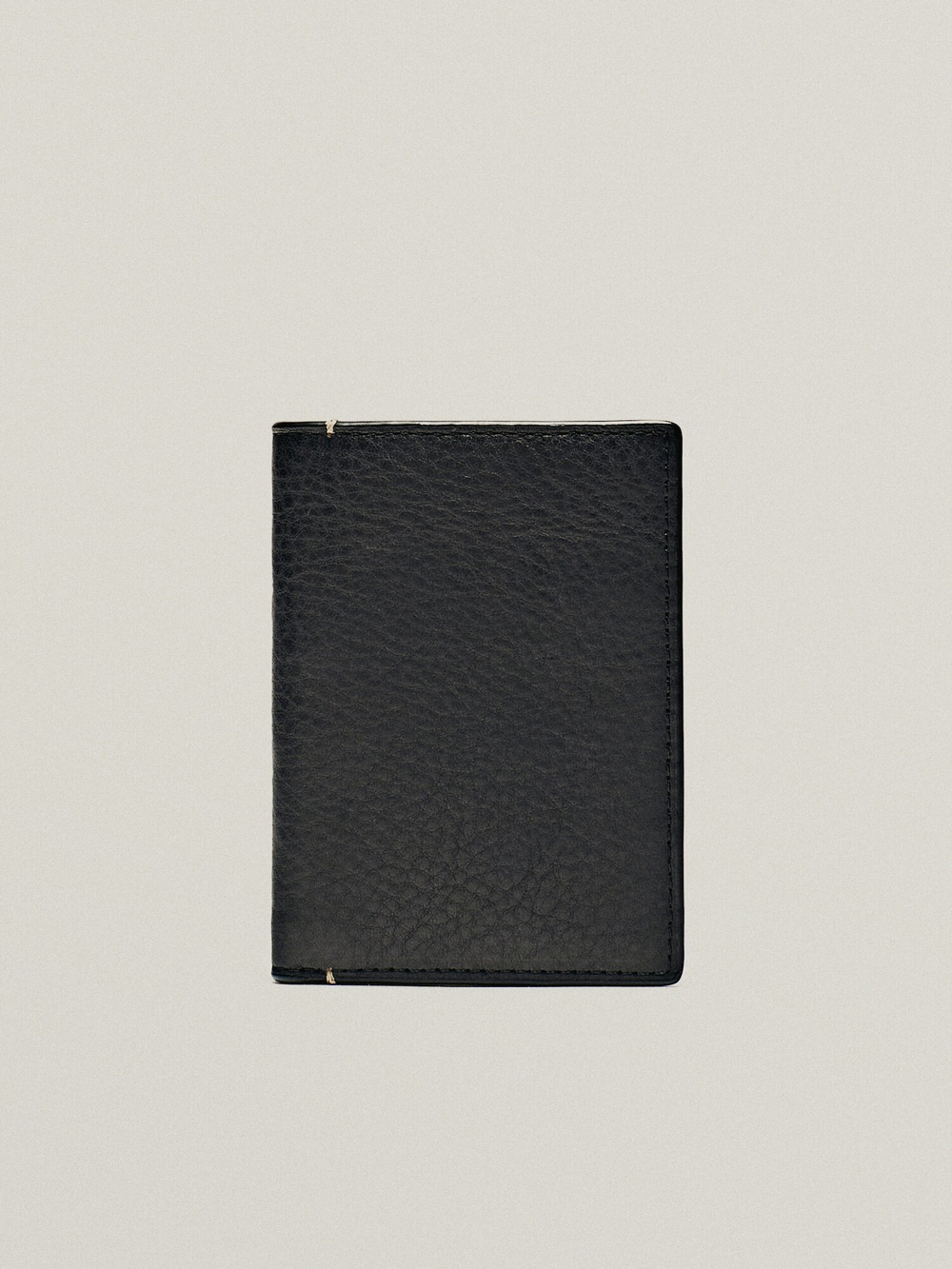 Massimo Dutti Вертикальный кошелек из кожи, черный