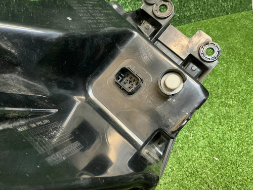 Фонарь правый внешний BMW X1 F48 (2019-2022)