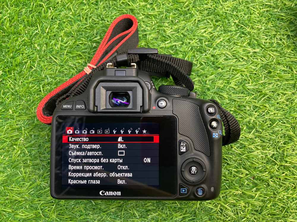 Canon 100D Kit 18-55m Покупка/Продажа