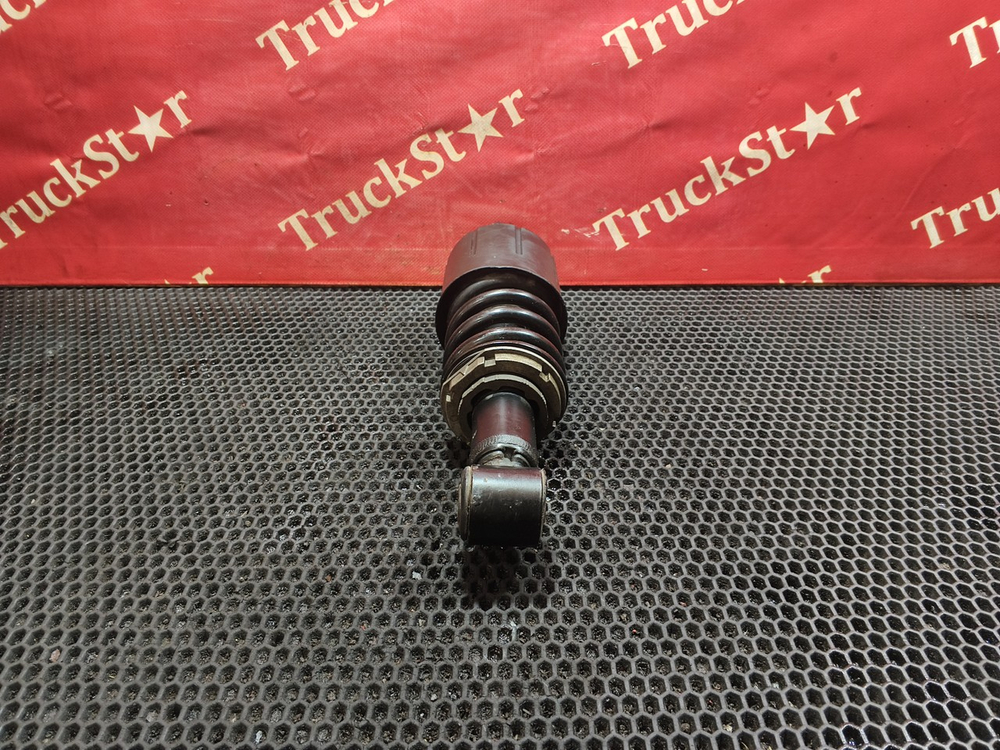 Амортизатор кабины передний 2020г