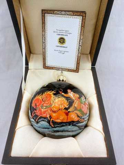 Шар новогодний с индивидуальным сюжетом ( полная роспись)