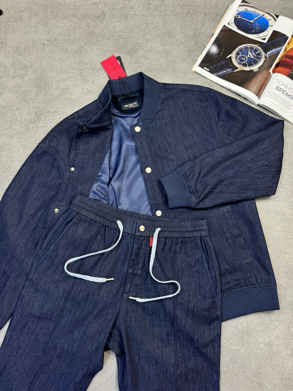 Джинсовый костюм Kiton