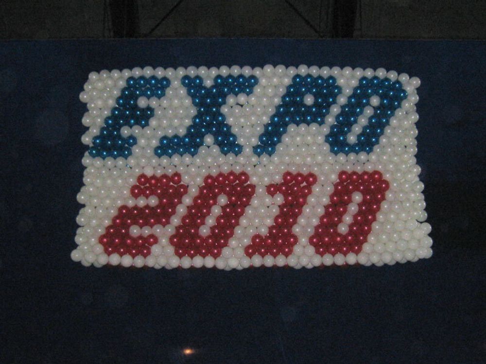 Оформление воздушными шарами презентаций и выставок