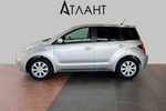 Toyota ist, 2004 год