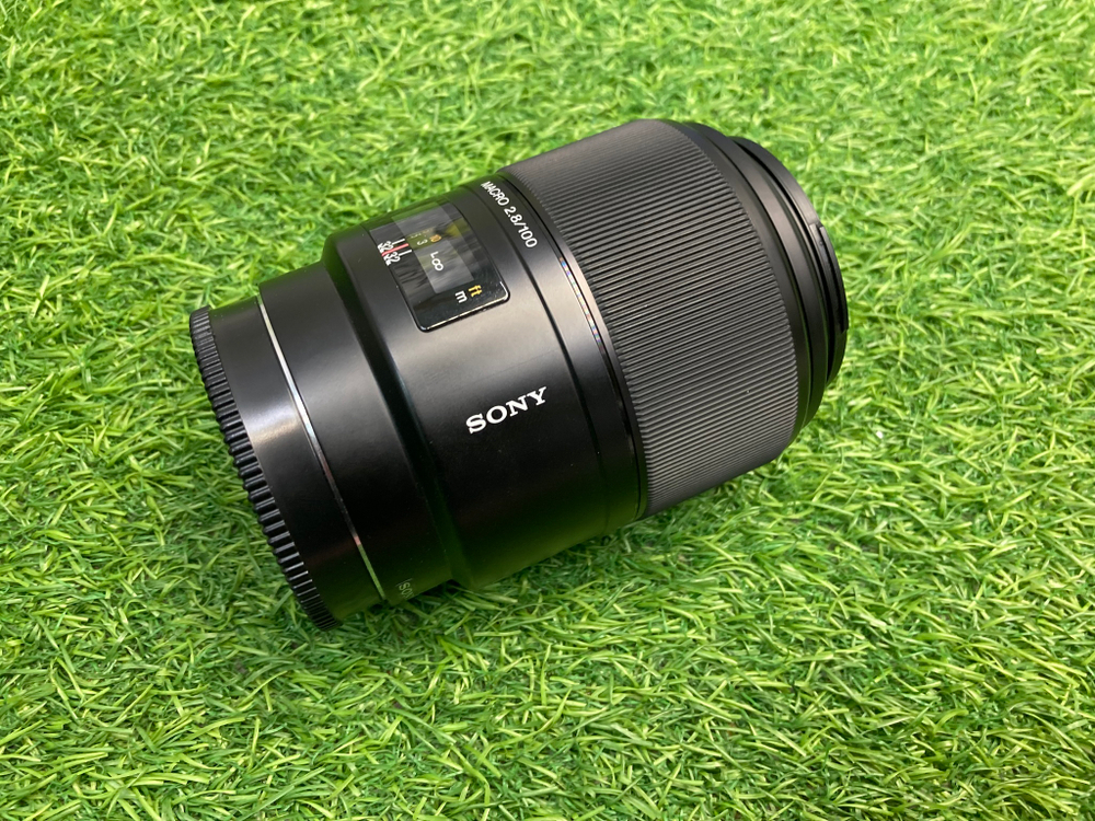 Sony 100mm 2.8 Macro SAL-100M28