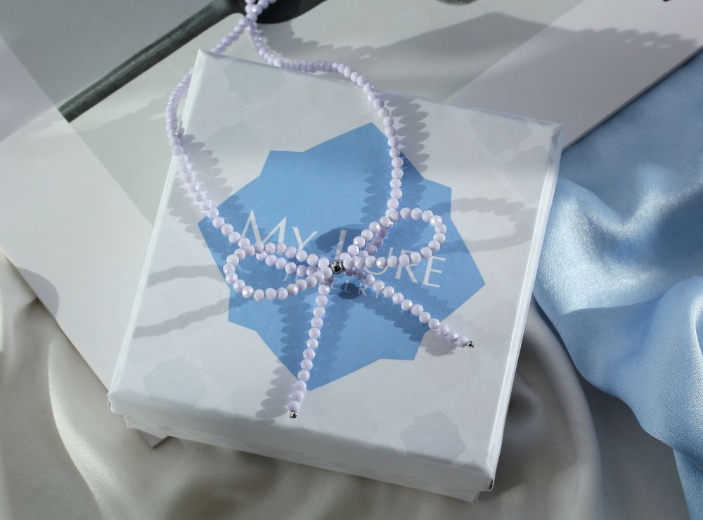 Колье Bow