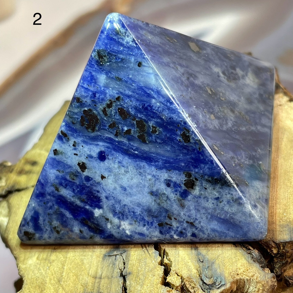 40317 Содалит Пирамида 50мм