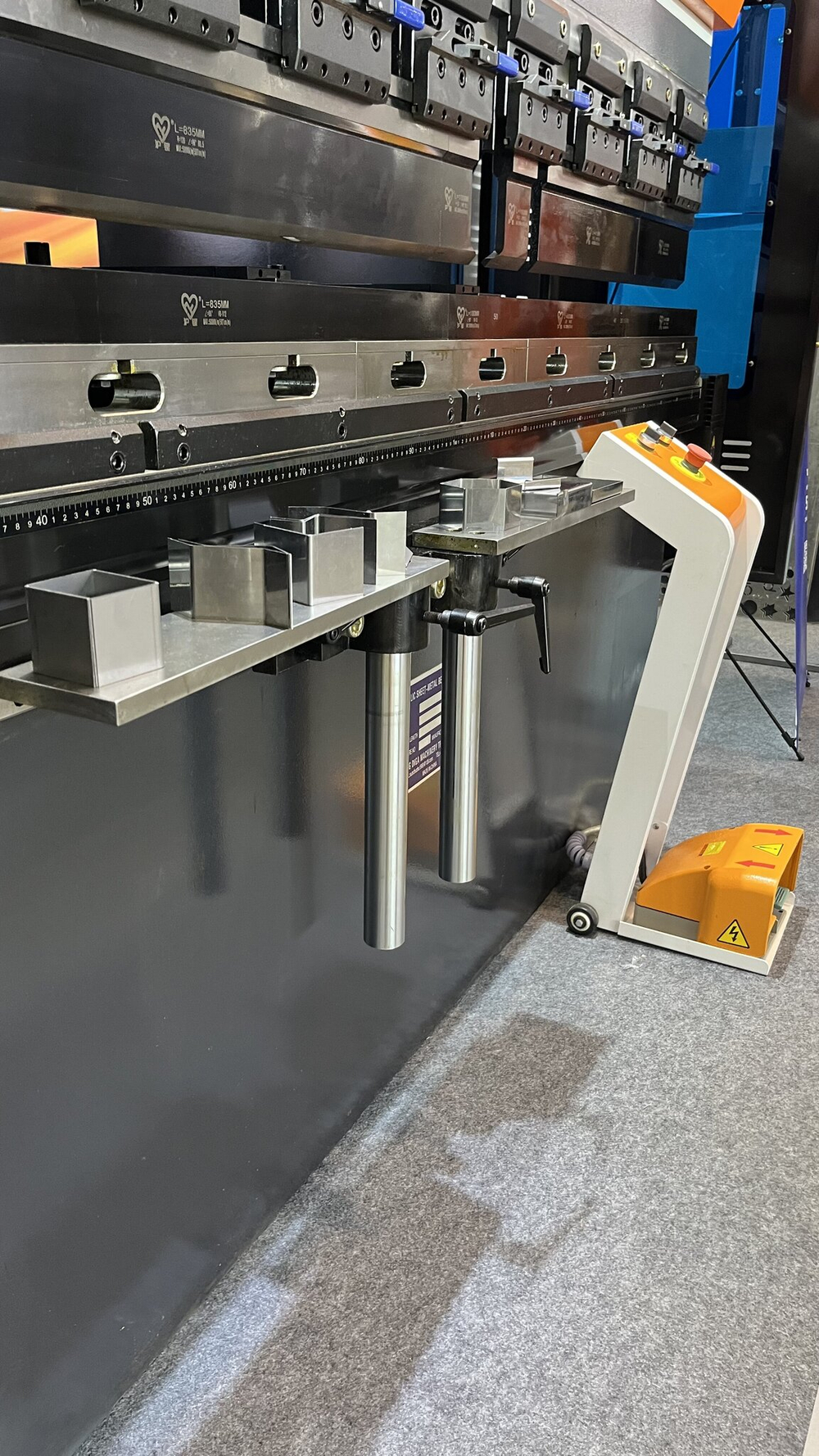 Гидравлический листогибочный пресс с ЧПУ B-Power P 40/2000