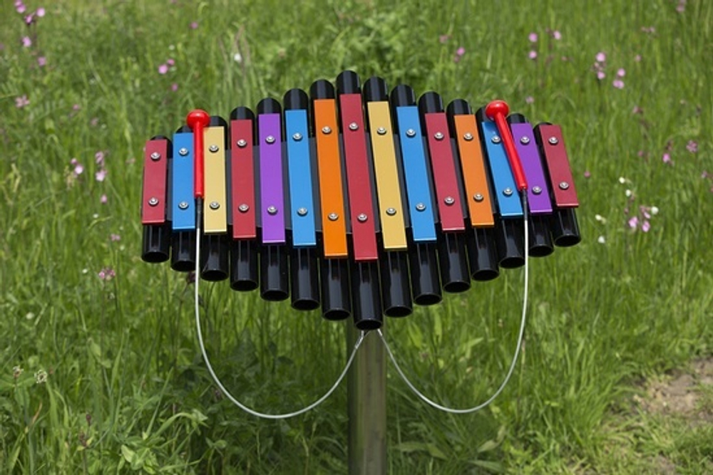 Уличный игровой музыкальный комплекс Конфетти в черном цвете