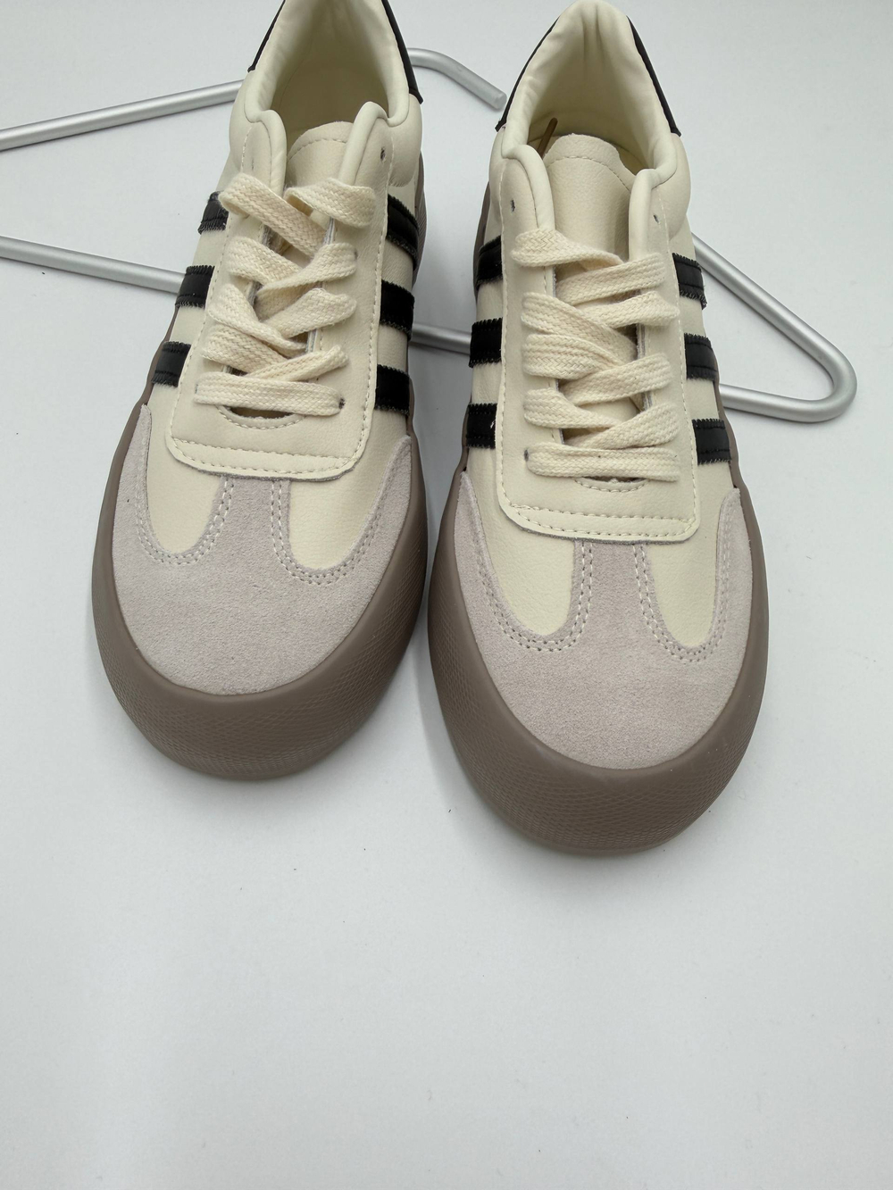 Кроссовки женские натуральная кожа арт. 358-2 цвет "бежевый,чёрный"