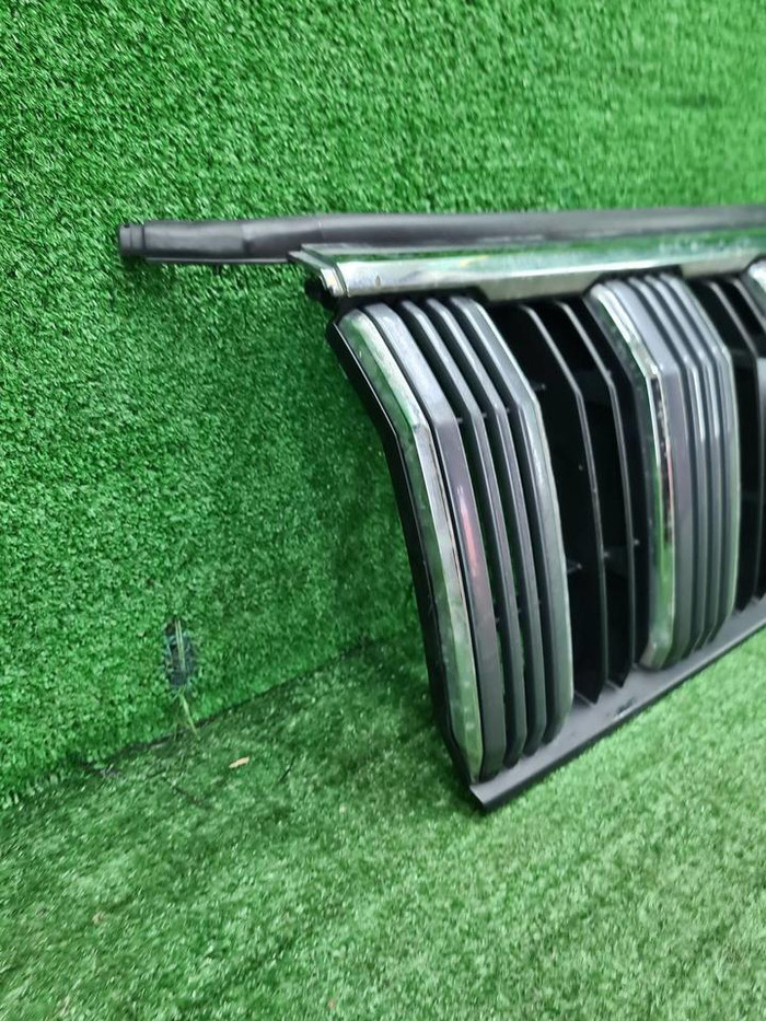 Решетка радиатора Toyota LC Prado 150 (2017-н.в.)