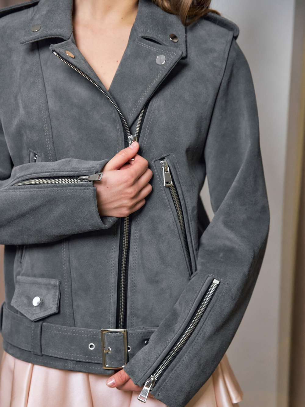 Косуха classic замшевая серая