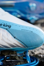 Бутсы Puma King Ultimate FG/AG Conquer your Mountain - белый