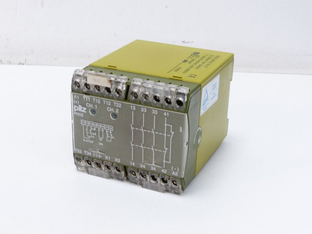 Pilz PNOZ 230VAC 3S 1Ö 474650