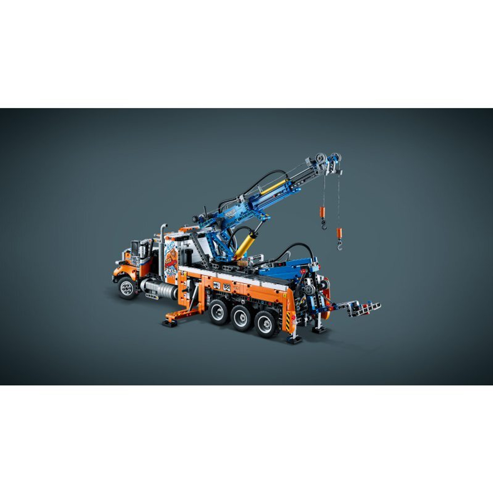 Конструктор LEGO Technic Тяжелый грузовик с прицепом 42128