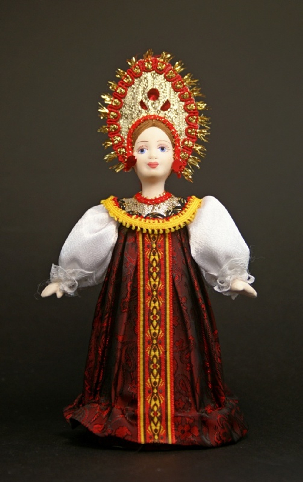 Кукла коллекционная в русском народном костюме