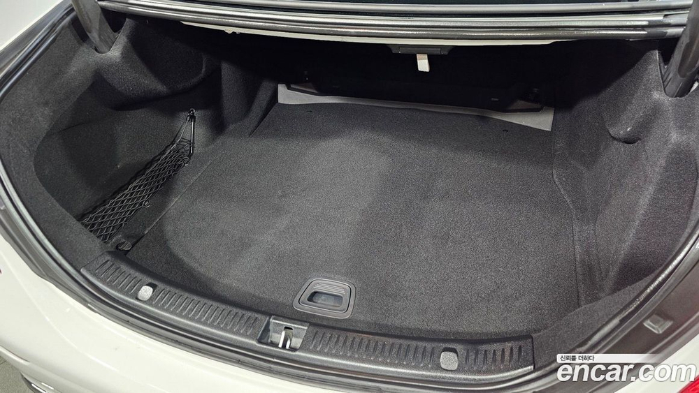 Mercedes-Benz E-Class W213 E300 Avangarde (08.2019)