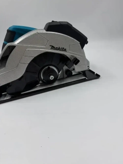 Makita Циркулярная пила дисковая электрическая сетевая с лазером 1650 Вт
