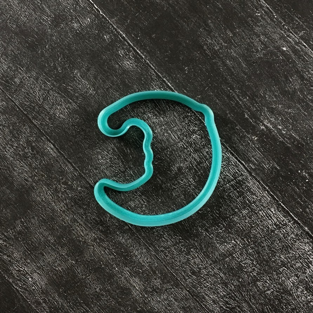 Месяц №3 в шапочке